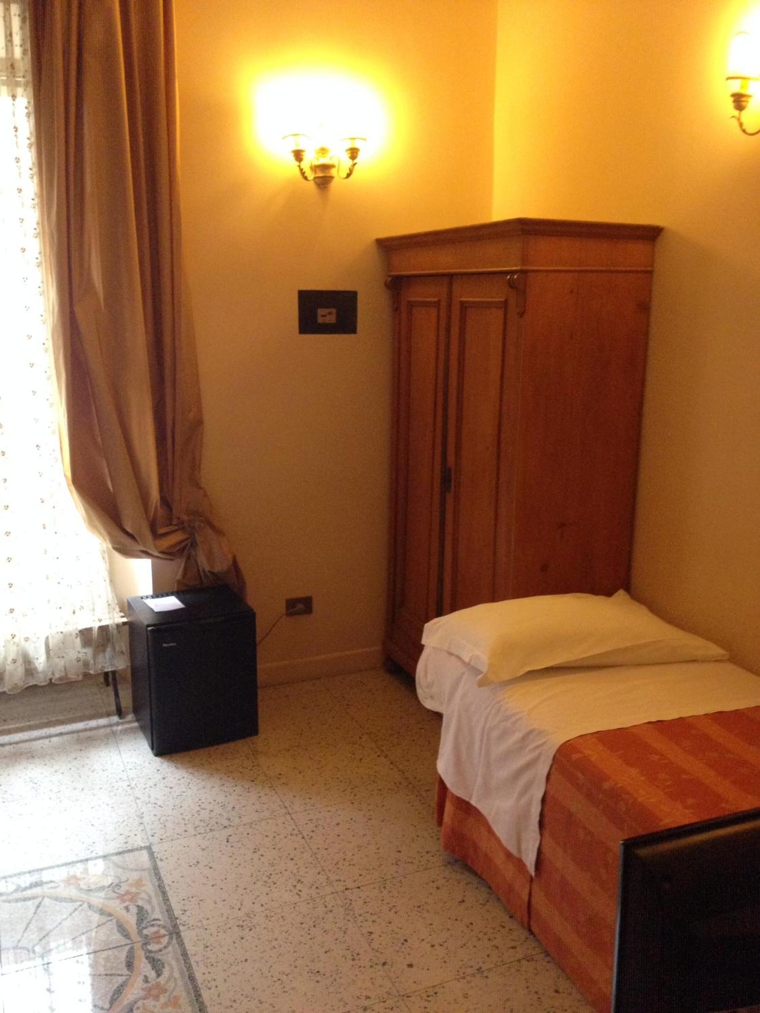 Maison De Marta Rome Bilik gambar