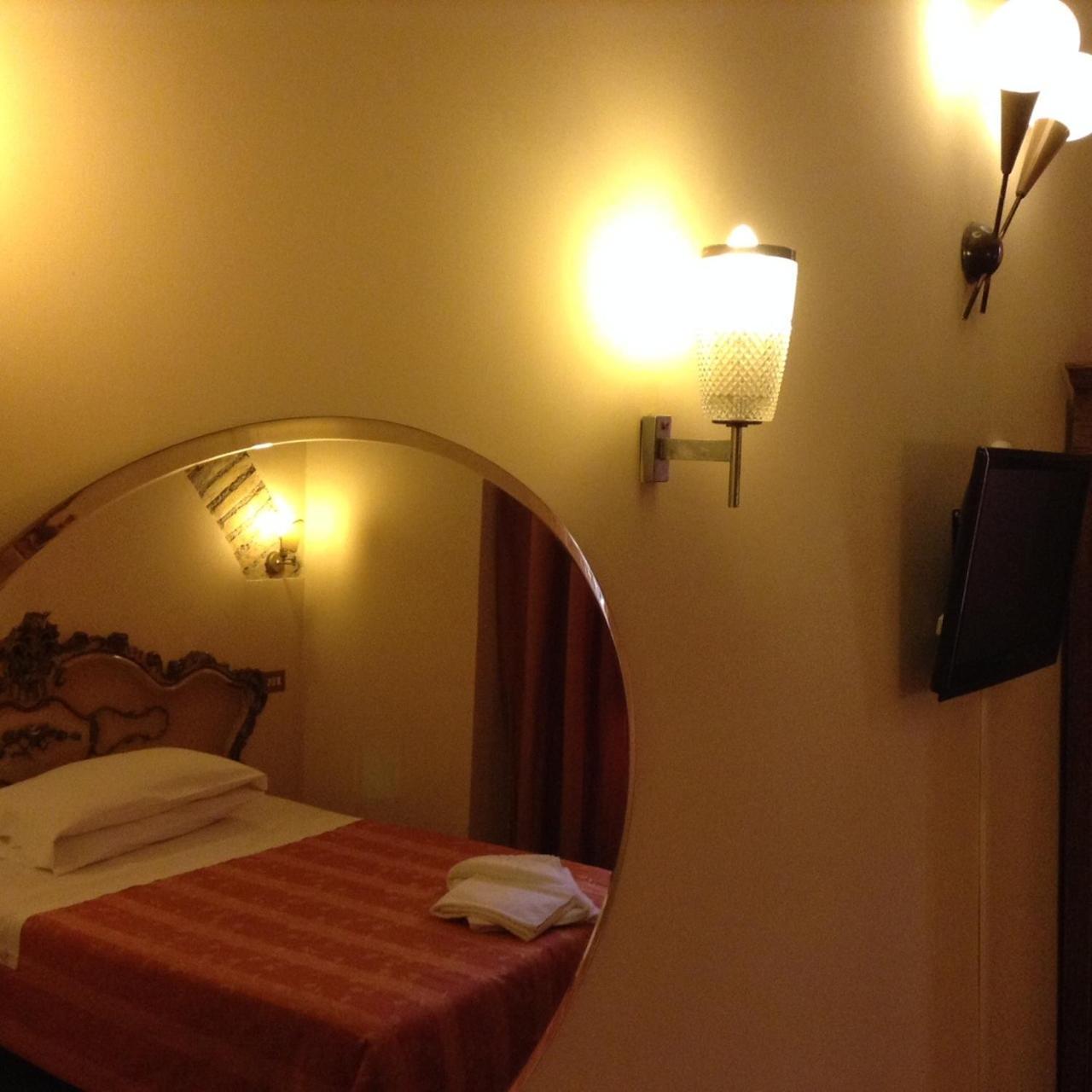 Maison De Marta Rome Bilik gambar