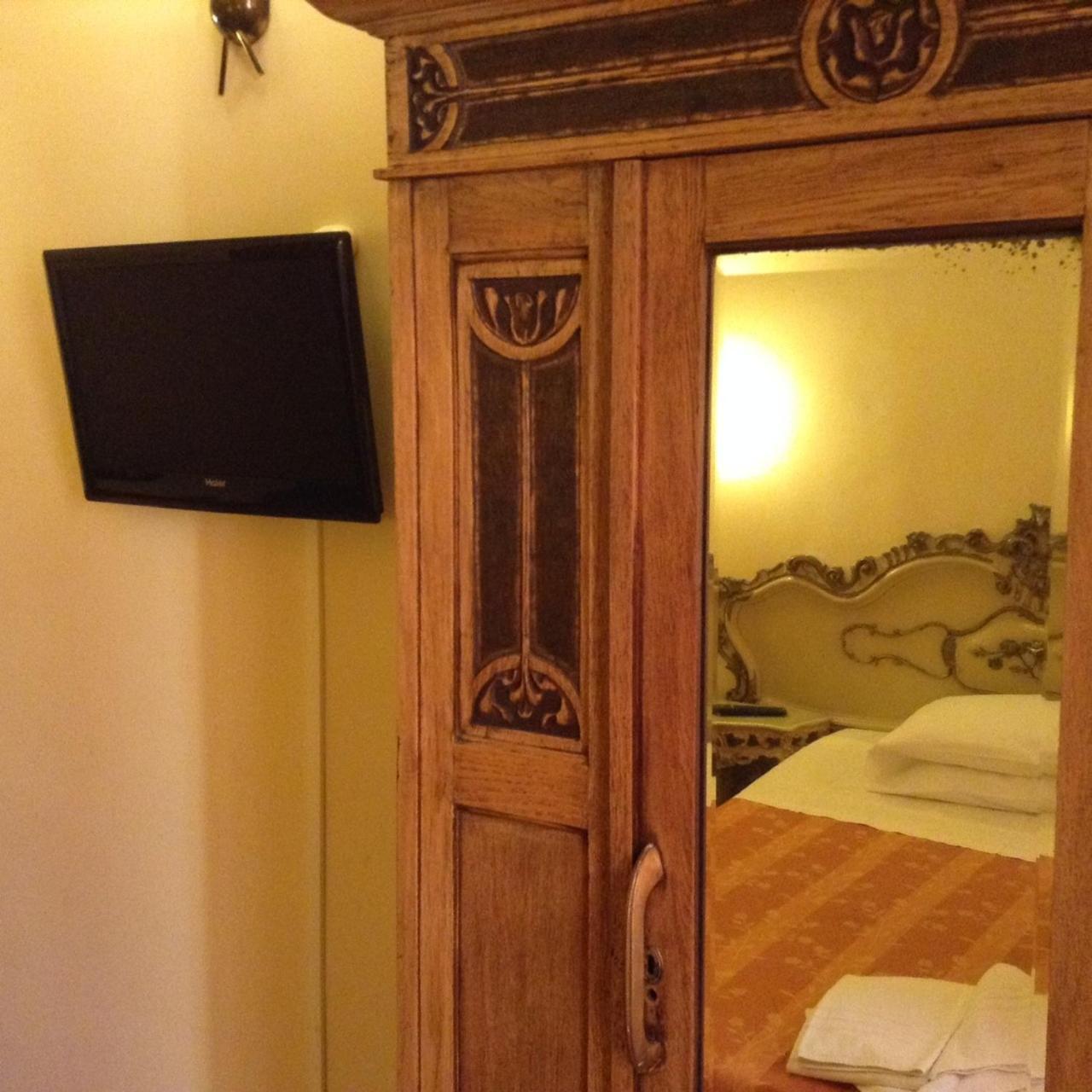 Maison De Marta Rome Bilik gambar